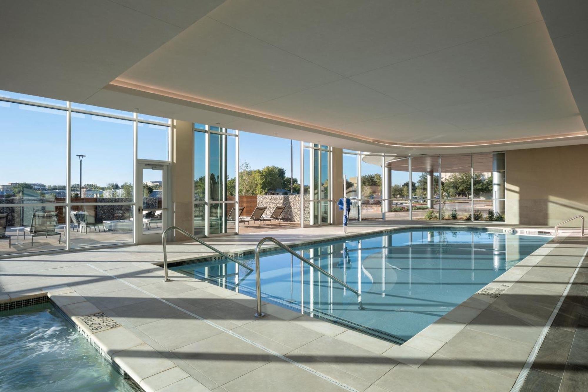 Hotel Delta By Marriott Convention Center